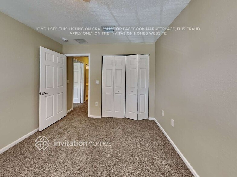 Building Photo - 10441 Yarrow Dr