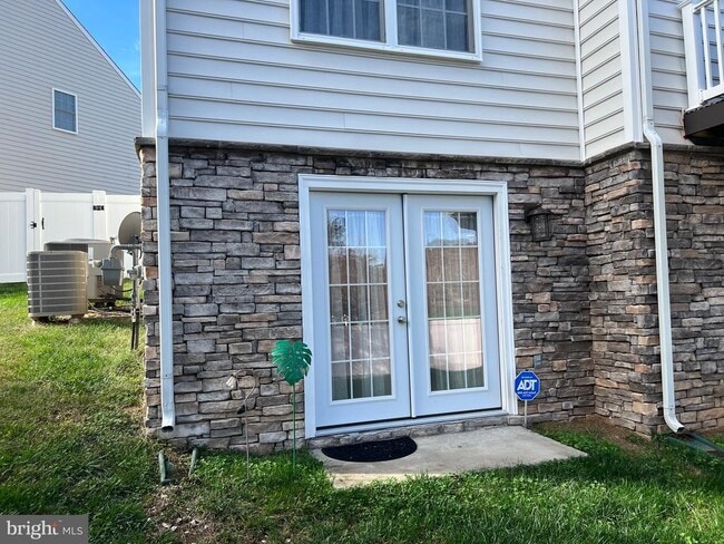 Building Photo - 5802 Telluride Ln