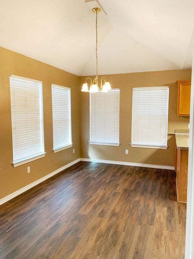 Building Photo - Beautiful 3 Bedroom, 2 Bath Home in Flint!