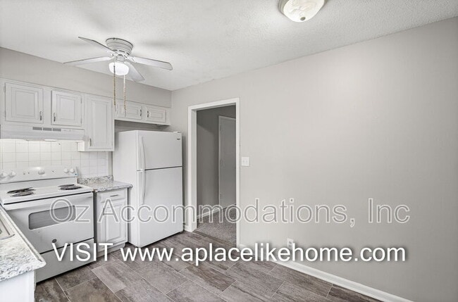 Building Photo - 1606 N 63 Pl