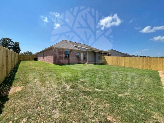 Building Photo - Tontitown | Dalton Plan- 3 Bed/ 2 Bath w/ 2 Car Garage
