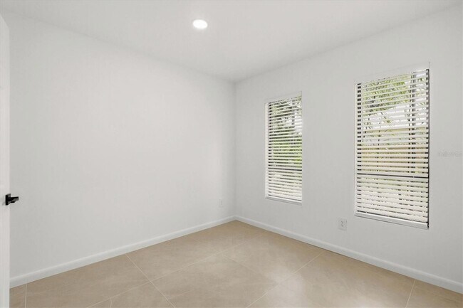 Building Photo - 3663 Egerton Cir