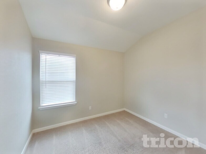 Building Photo - 5907 Noah Pl