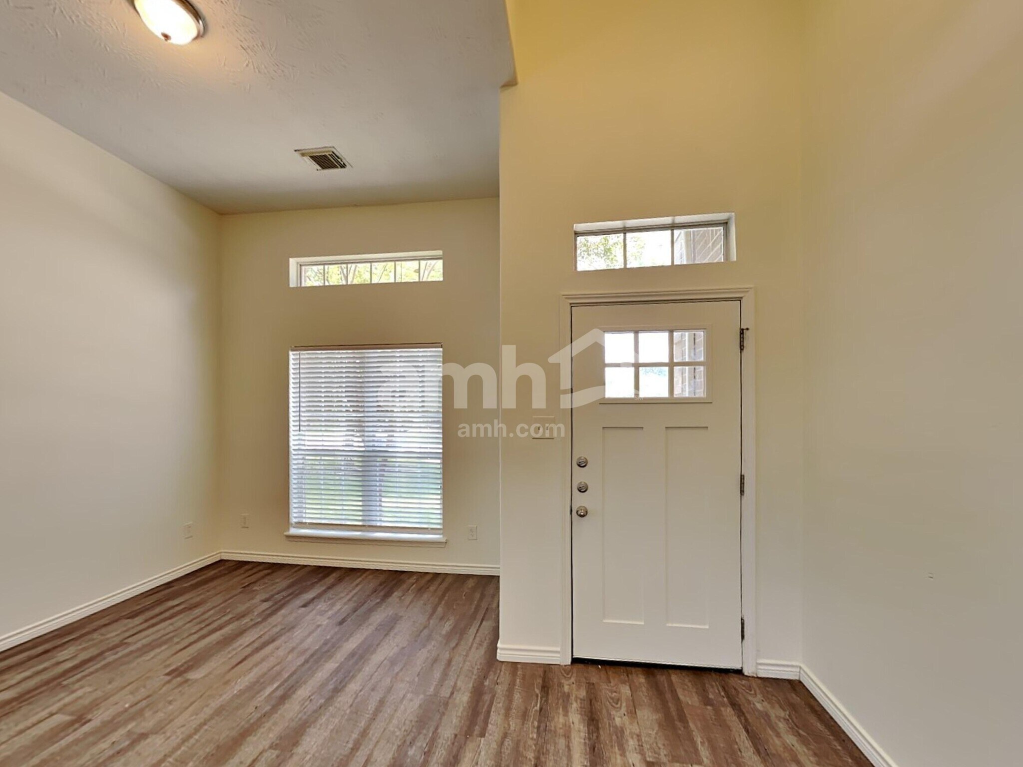 Building Photo - 30507 N Sulphur Creek Dr