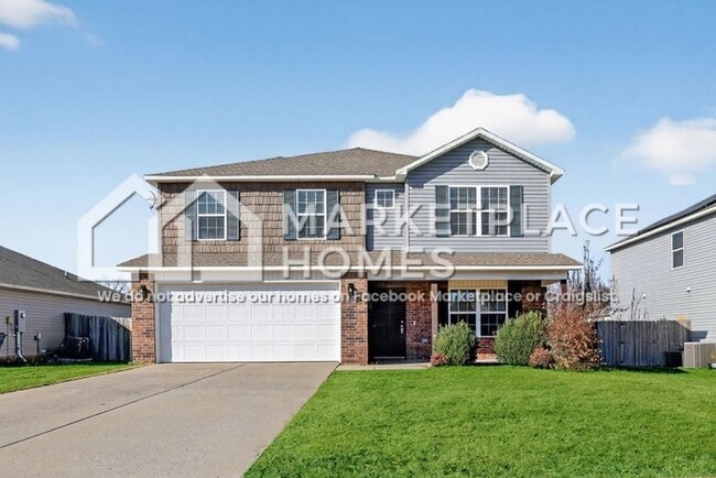 Primary Photo - 904 SW Loudon Dr