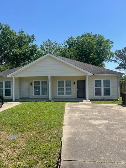 Building Photo - 9409 Dulcimer St