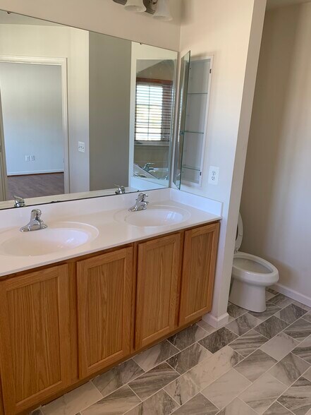 Building Photo - 1518 montessori terrace