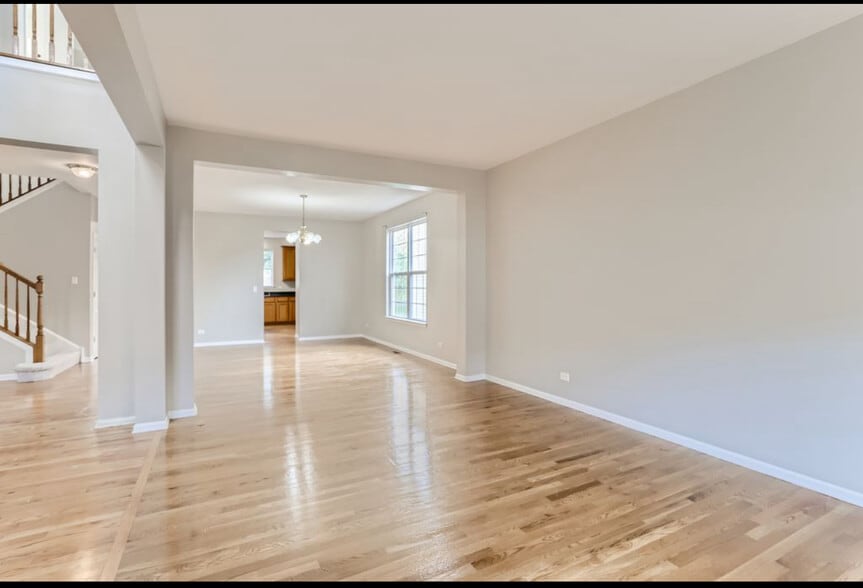 Building Photo - 2137 W Silverleaf Ln