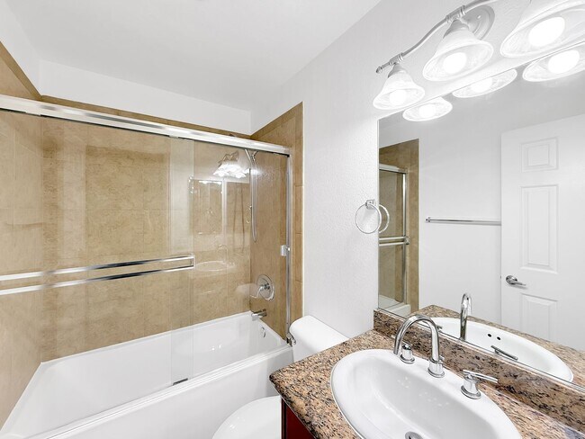 Building Photo - Great 3B/2BA Condo in El Cajon!