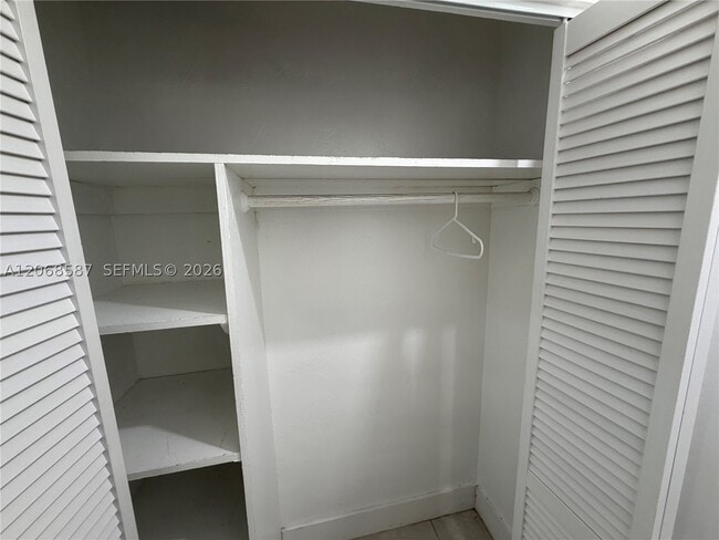Building Photo - 4229 Bougainvilla Dr