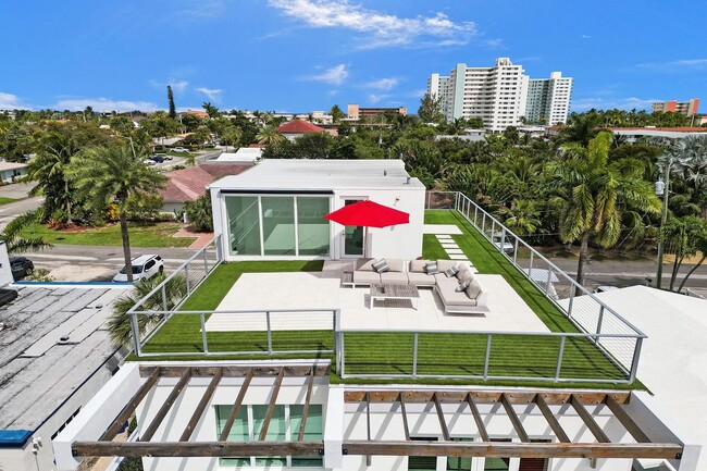 Building Photo - Intracoastal Pool Home New Construction - ...