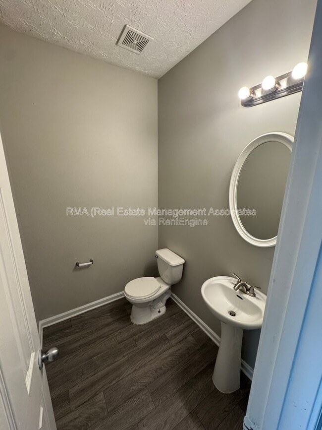 Building Photo - 1755 Carrington Dr