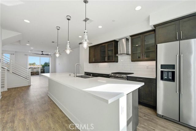 Building Photo - 669 W 17th St