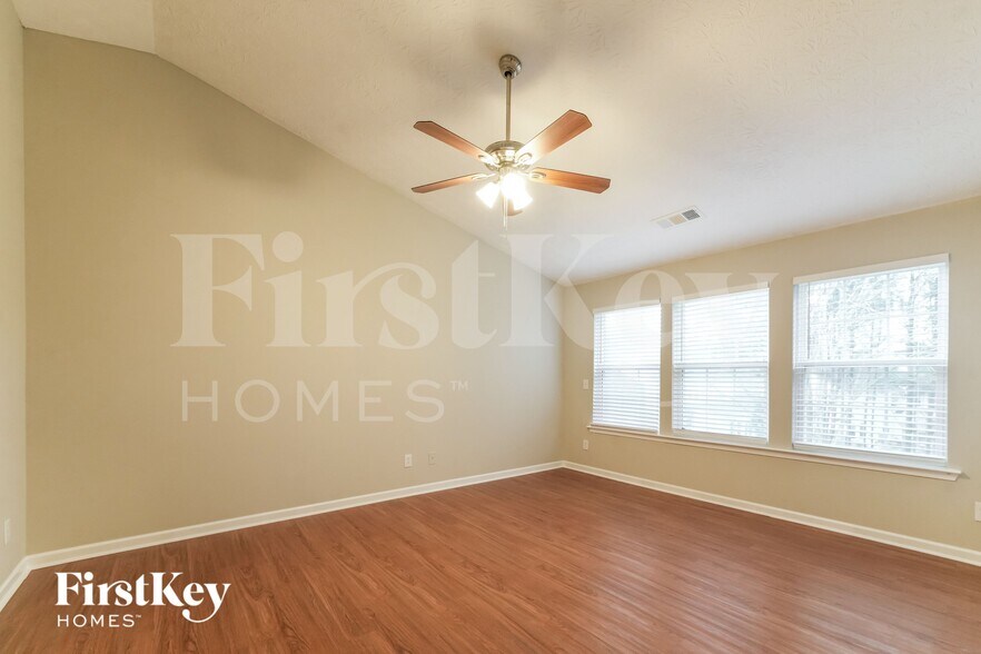 Building Photo - 276 Weatherstone Pointe Dr