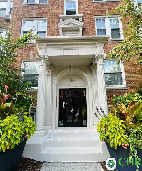 Building Photo - 3 Langdon St