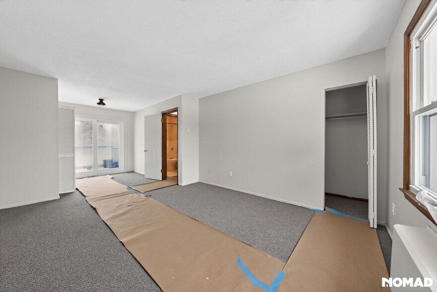 Building Photo - 127 Black Point Rd