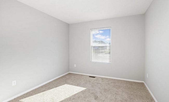 Building Photo - 4 Bedroom Rental in Monett!