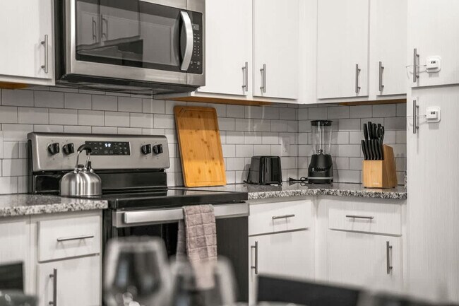 Building Photo - 14532 Star Water Rd