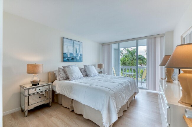 Building Photo - 2505 S Ocean Blvd