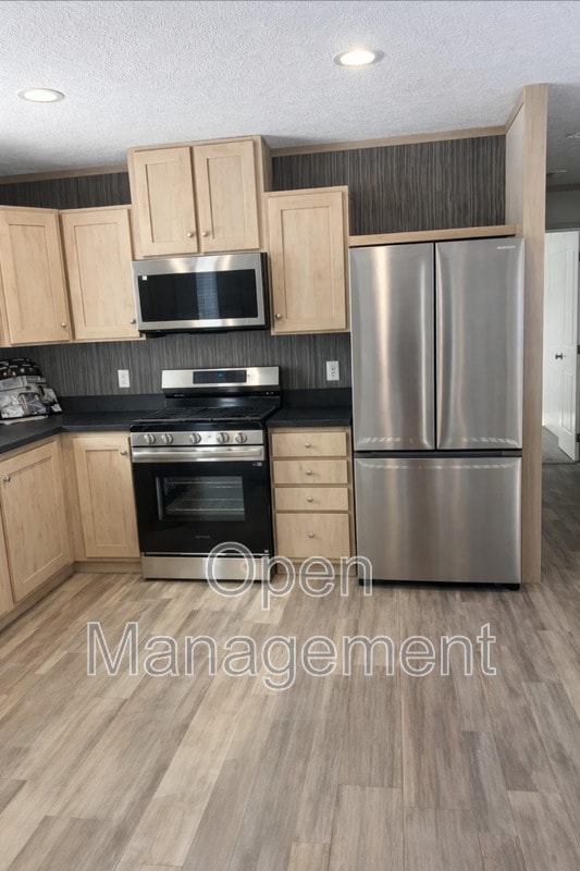 Building Photo - 825 1st Ave E