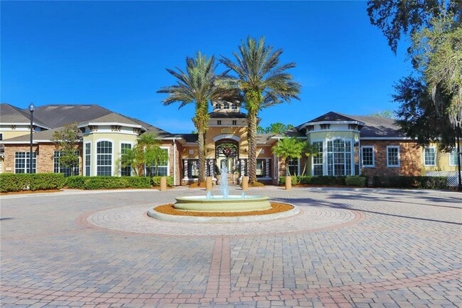 Building Photo - 9918 Courtney Palms Blvd