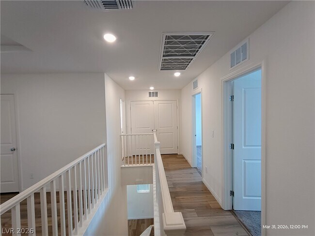 Building Photo - 9158 Surrey Wood St