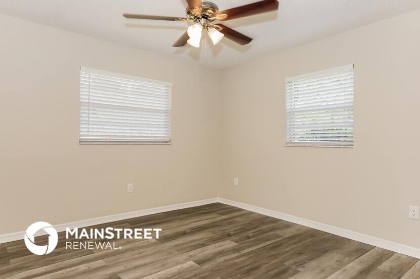 Building Photo - 1325 N Circle Dr