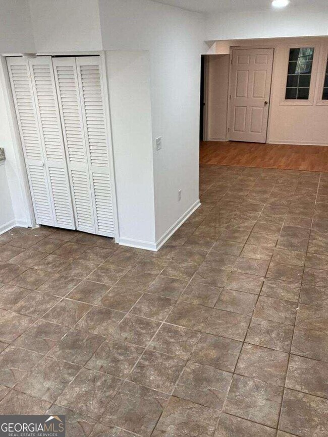 Building Photo - 3246 Mar Lanta Dr