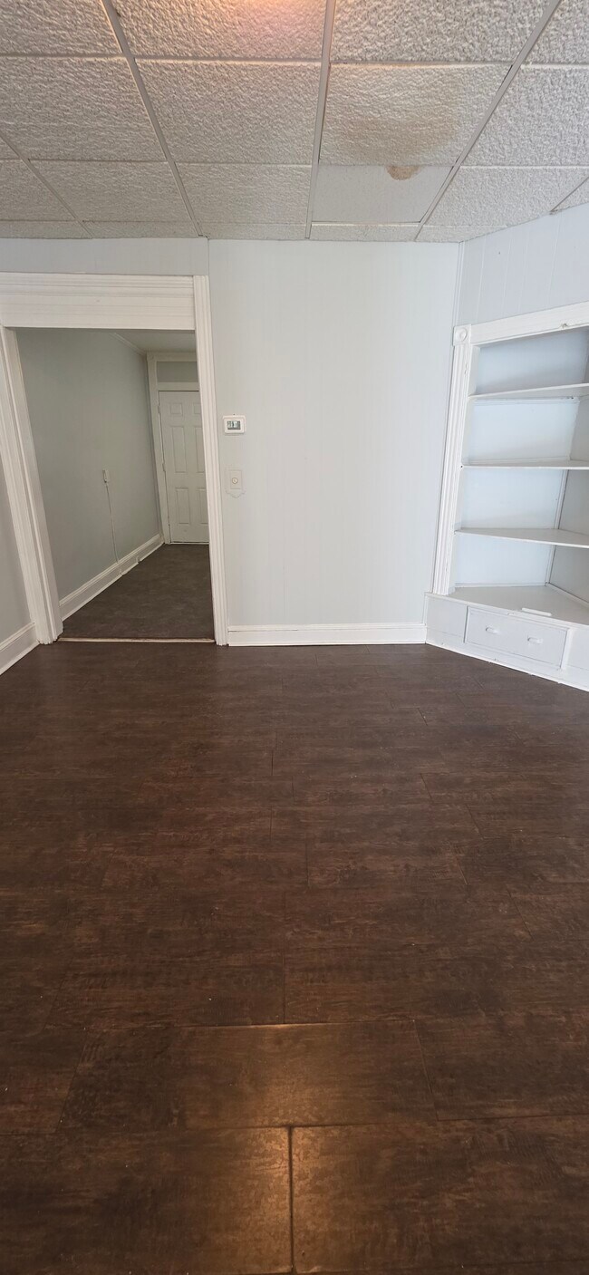 Building Photo - 1826 E Lafayette Ave