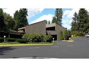 Building Photo - 13680 NE 69th St