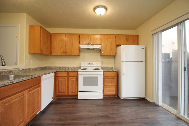 Building Photo - 3548 SE 119th Ave
