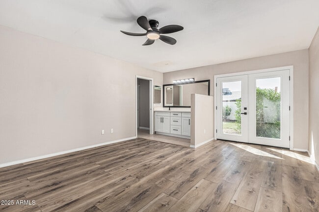 Building Photo - 10838 N 32nd Ln