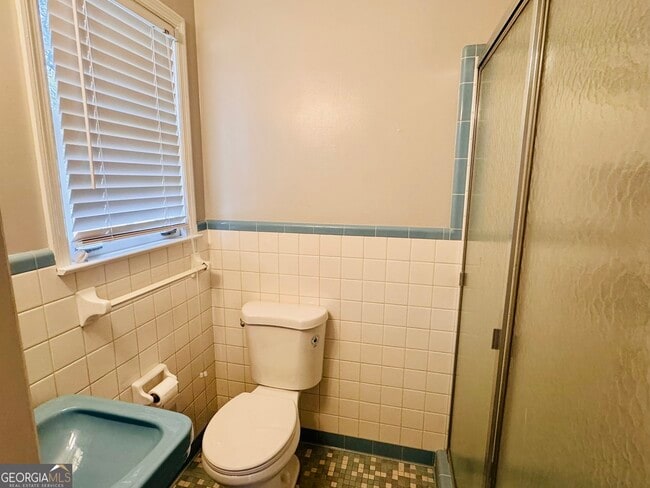 Building Photo - 110 Pine St