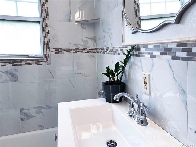 Building Photo - 101 Barclay Manor