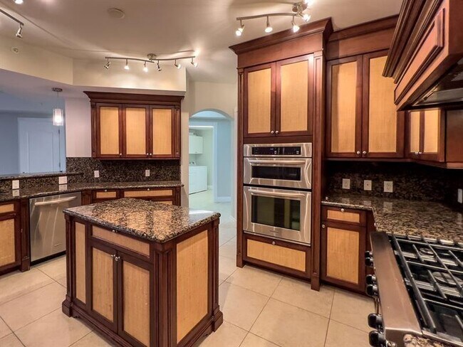 Building Photo - 4241 N Ocean Blvd