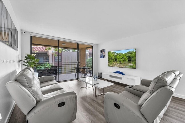 Building Photo - 20841 San Simeon Way