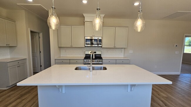 Building Photo - 108 Fairwinds Dr