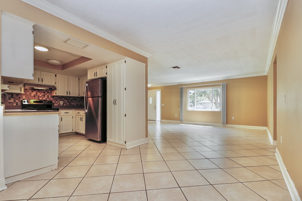 Building Photo - 11351 Collingswood St