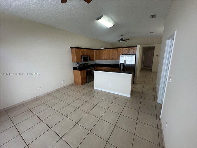 Building Photo - 2997 SW 179th Ave
