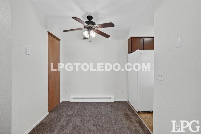 Building Photo - 1230 Bedford Woods Dr