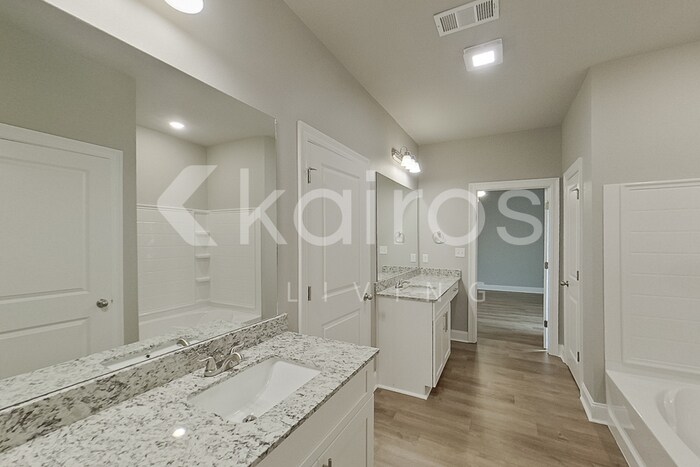 Building Photo - 13784 Willowmore Dr