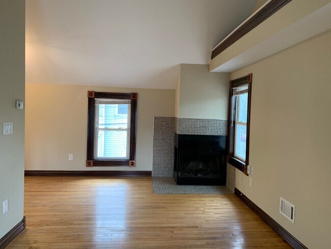 Building Photo - 2261 S Mound