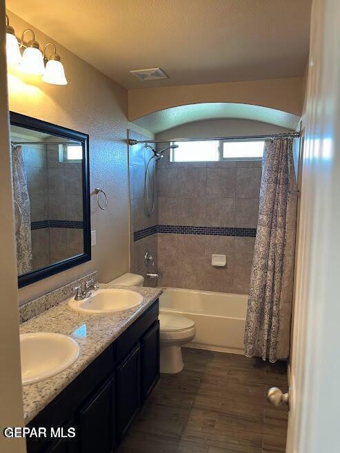 Building Photo - 7561 Red Cedar Dr