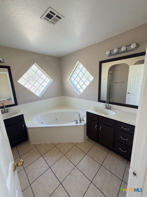 Building Photo - 2013 Schottische Ln