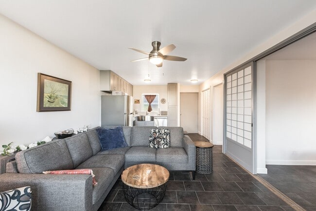 Building Photo - Furnished 1 Bedroom Condo in Kona Town