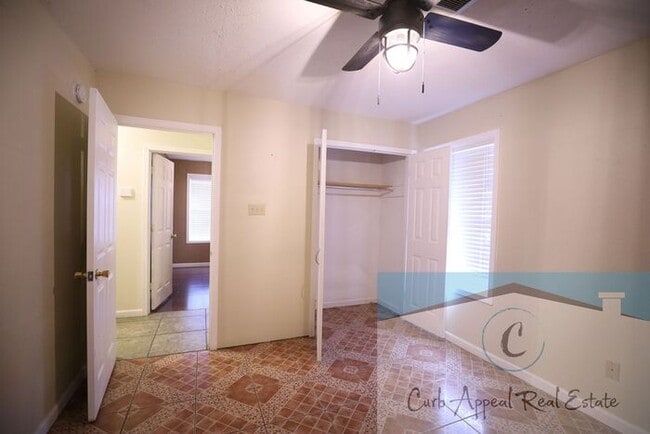 Building Photo - Beautiful 3 bedroom/2 bath home - Jonesboro