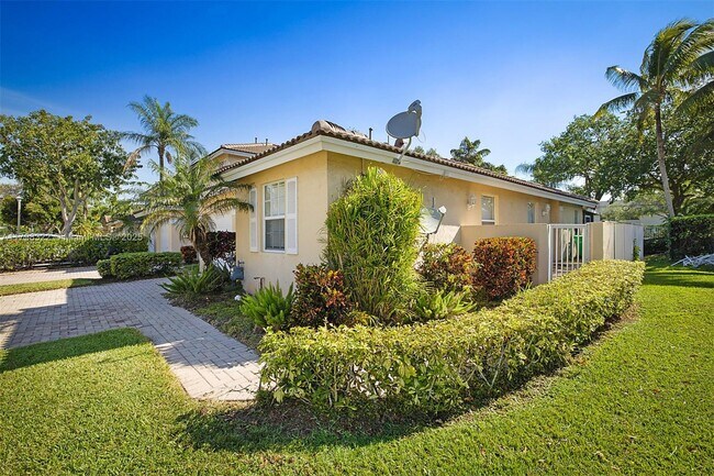 Building Photo - 5308 NW 89th Ave