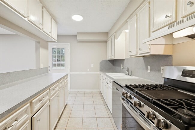 Building Photo - 14722 Brown Rd