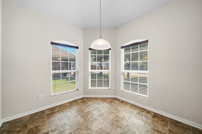 Building Photo - 2415 Cloudy Bay Dr