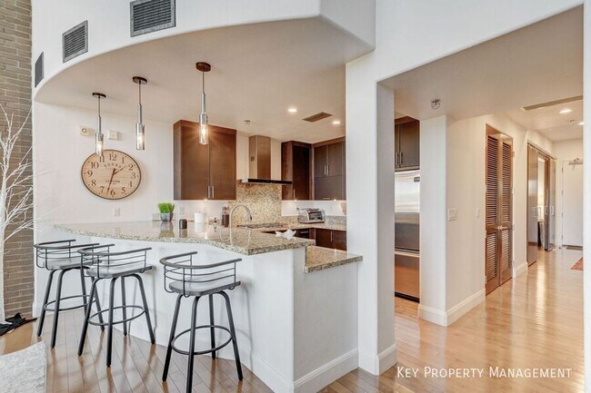 Building Photo - 11441 Allerton Park Dr